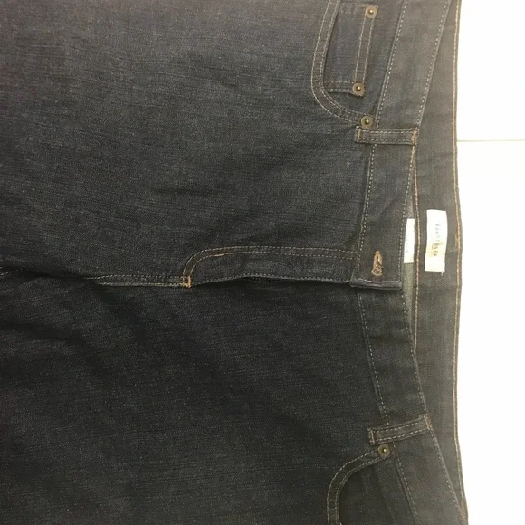 Van-Heusen - Picture 2 of 4